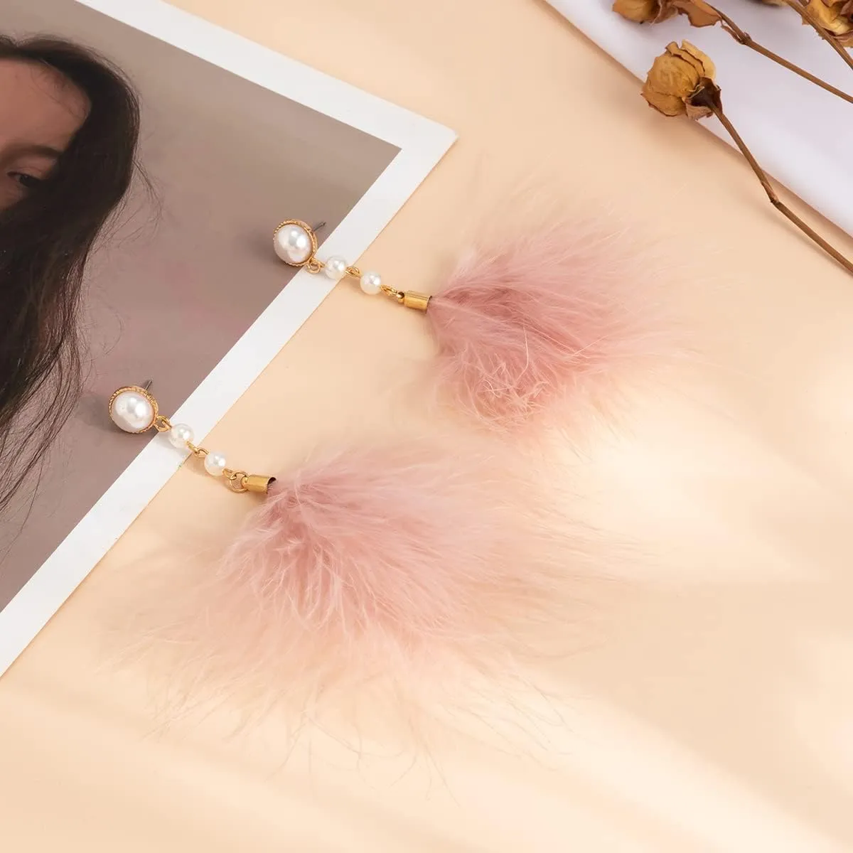 Fluffy Feather Drop Dangle Earrings Vintage Pearl Flocked Feather Tassel Earrings Long Statement Ear Accessories for Women